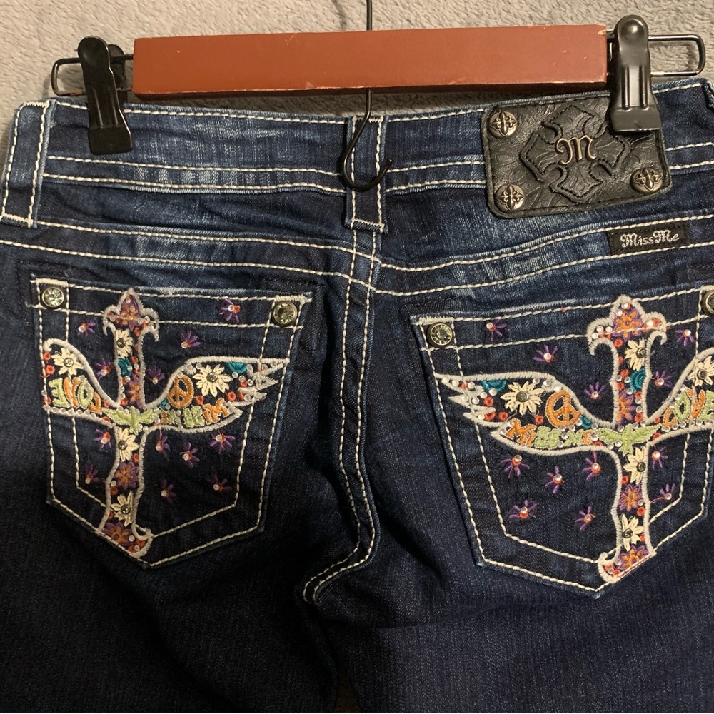 Miss Me jeans Boot cut size 25 aka size 2 Like New!! - Picture 6 of 6